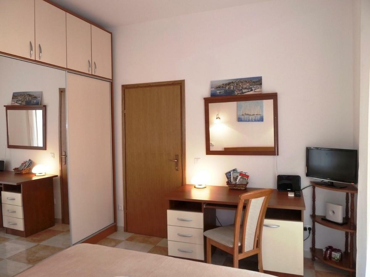 Nice Apartment & Room In Cavtat Exterior foto